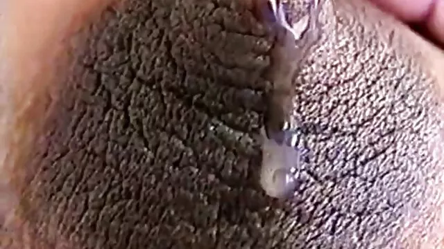 サングラスで アダルト 女性 動画 無料