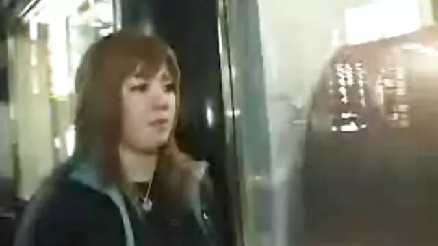 シュートアウトでジューシーな海 av 動画 女性 用