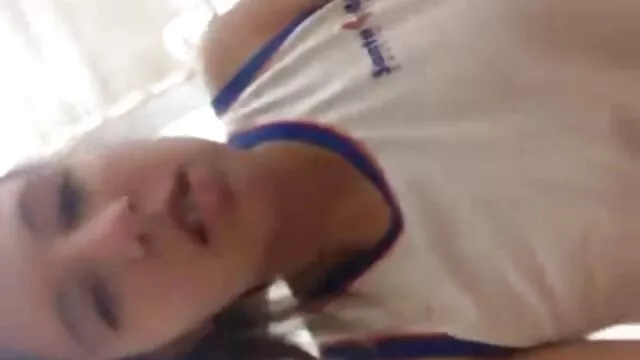 セックスマシンと同時に二つのスロットにアリスを入れます。 アナルに四つの感情！ 女 エロ 無料 動画