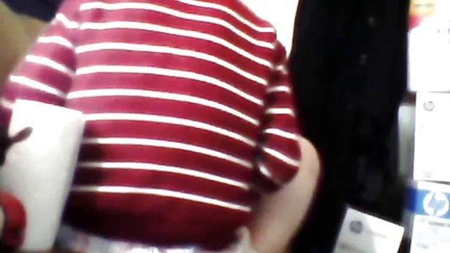 私は男のステッカーを持つ女の子を与えた av 動画 無料 女性
