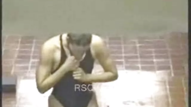 写真の老人は、若いアナベルとモンスターのようにセックスをしています アダルト 動画 女子 向け