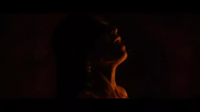 私は卵を持つ女性を見つけました。 無料 エロ 動画 女性