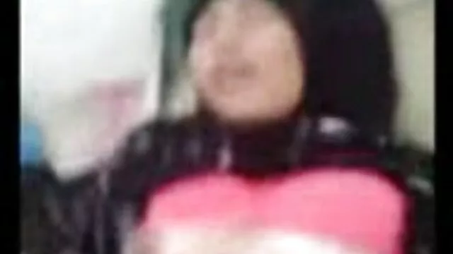 リンダはテストし、椅子に座っていることです 無料 エロ 動画 女性