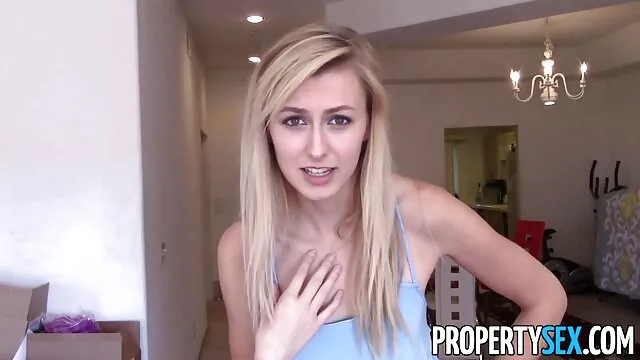 若い男は、ウェブカメラの前で自分自身をキャッチ 無料 女性 用 アダルト 動画